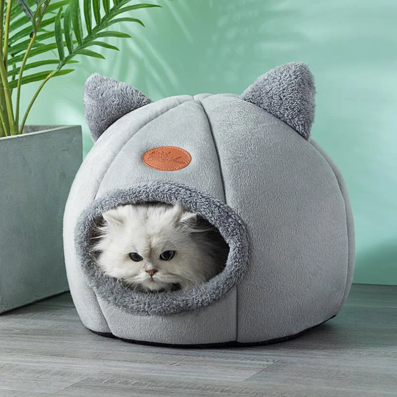 Winter Cave Bed